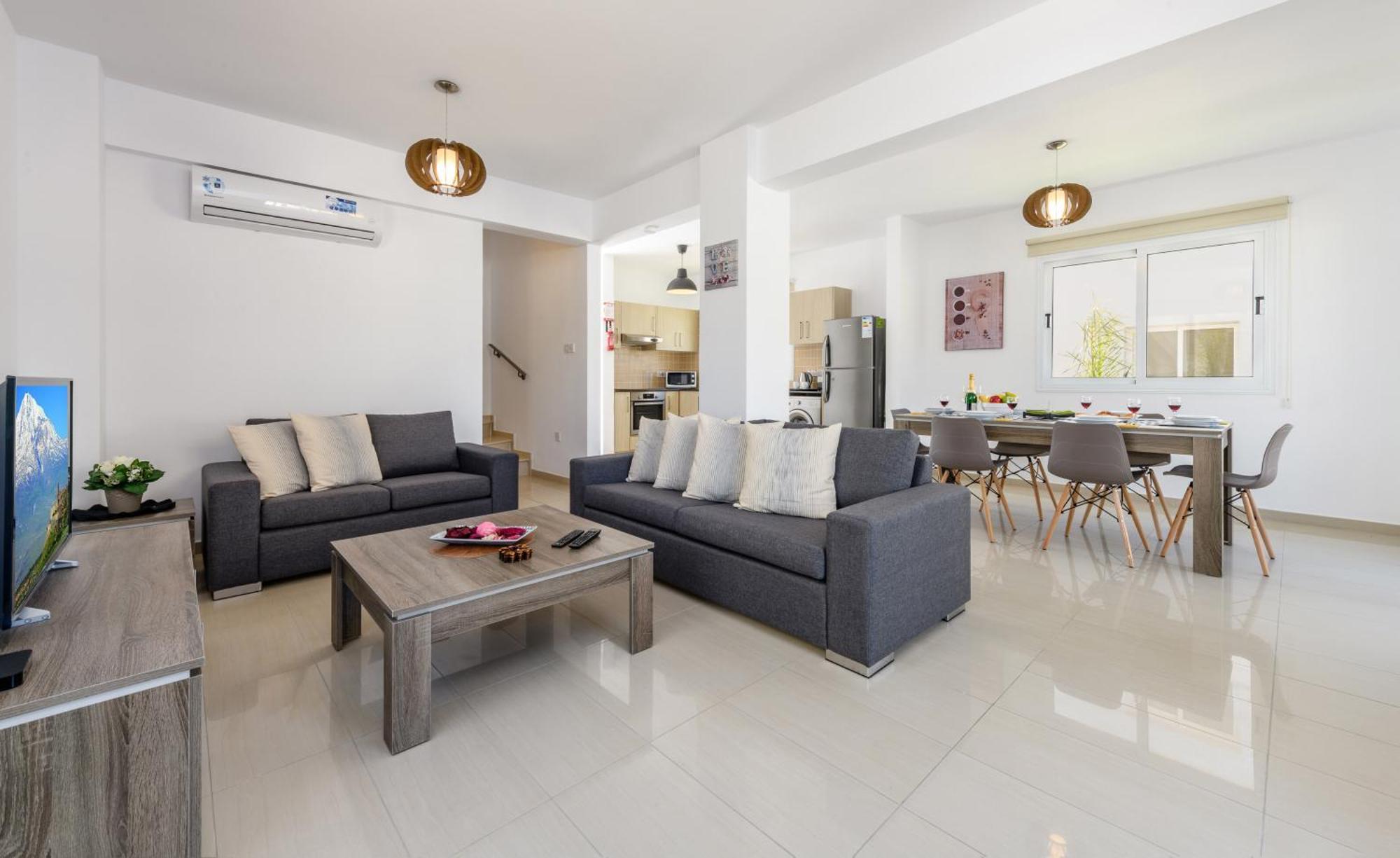 Nissini Villa #4 아이아 나파 외부 사진