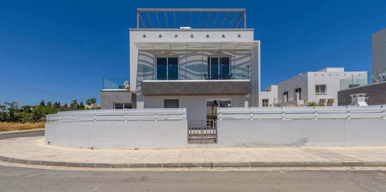 Nissini Villa #4 아이아 나파 외부 사진